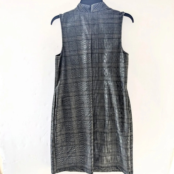 Women's Apt. 9® Sleeveless Button Accent Sheath Dress - Picture 2 of 9